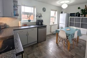 Photo 19- click for photo gallery